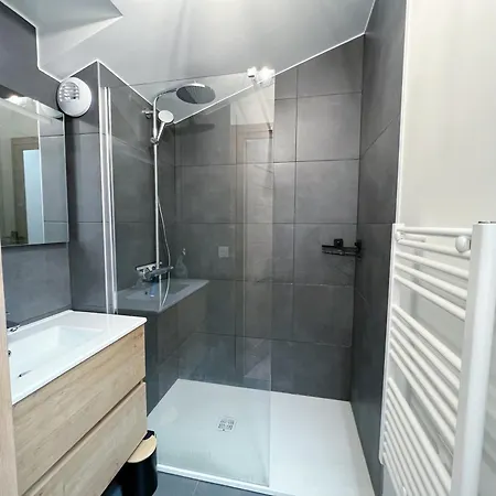Duplex Avec Wi-fi Et Parking Prive Aux Gets - Fr-1-671-263 דירה *