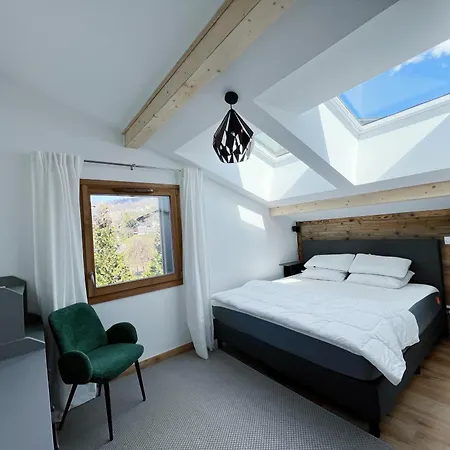 Duplex Avec Wi-fi Et Parking Prive Aux Gets - Fr-1-671-263 דירה *