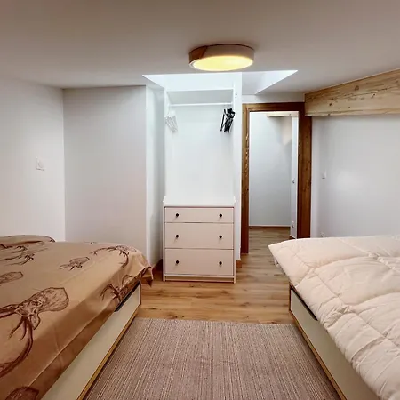 Duplex Avec Wi-fi Et Parking Prive Aux Gets - Fr-1-671-263 דירה לה ג'ט